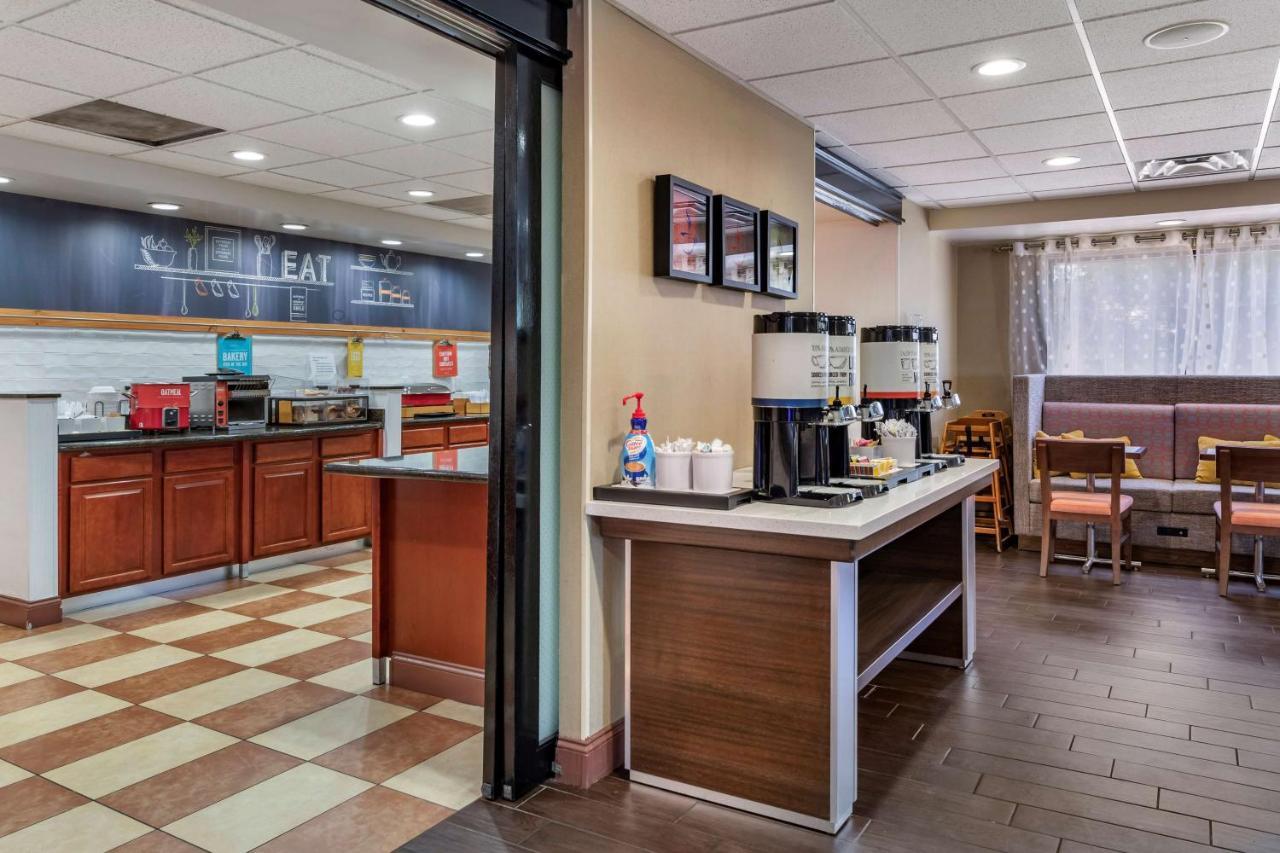 Hampton Inn Norco/Corona Buitenkant foto