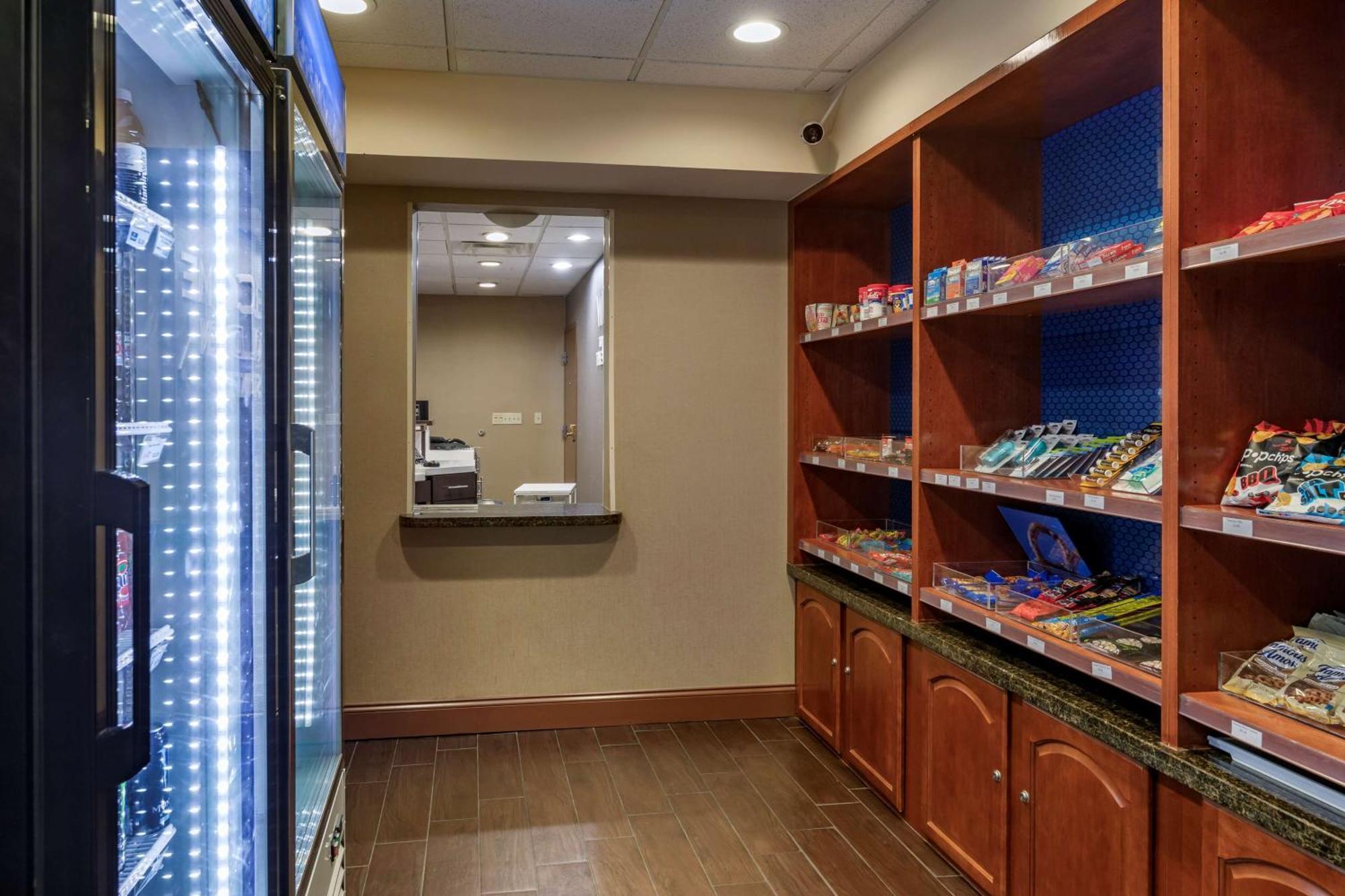 Hampton Inn Norco/Corona Buitenkant foto